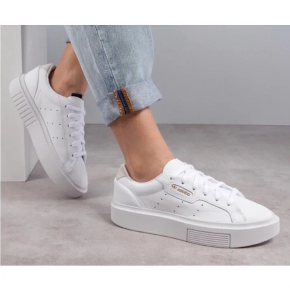 Adidas Sleek sneakers